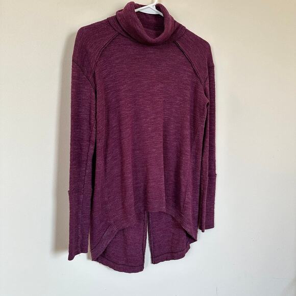 We the Free Split Back Turtleneck Long Raglan Sleeve High Low Hem Purple XS - Picture 5 of 10